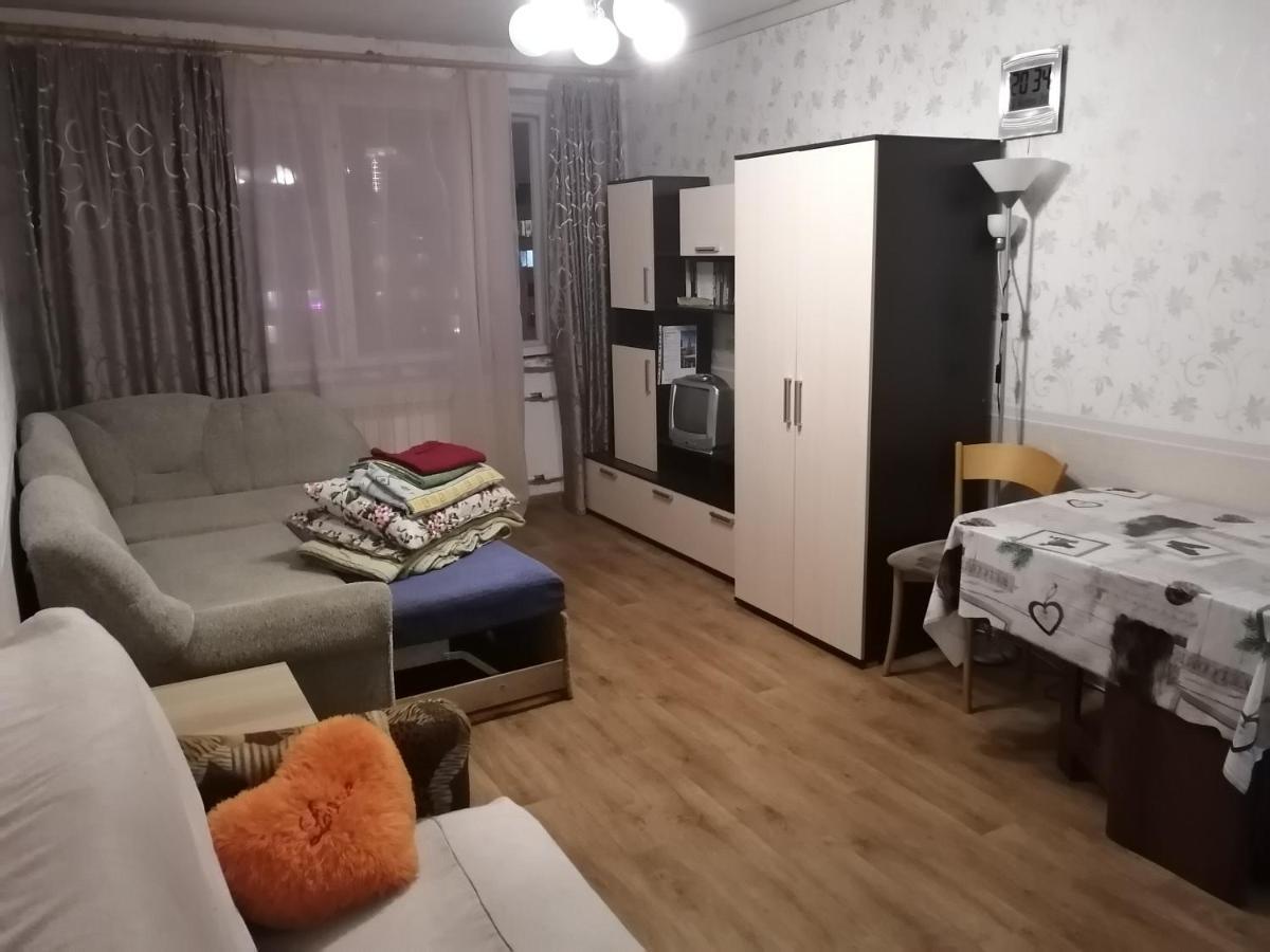 Khudozhnik Apartment, Квартира С Кухней サンクトペテルブルク エクステリア 写真