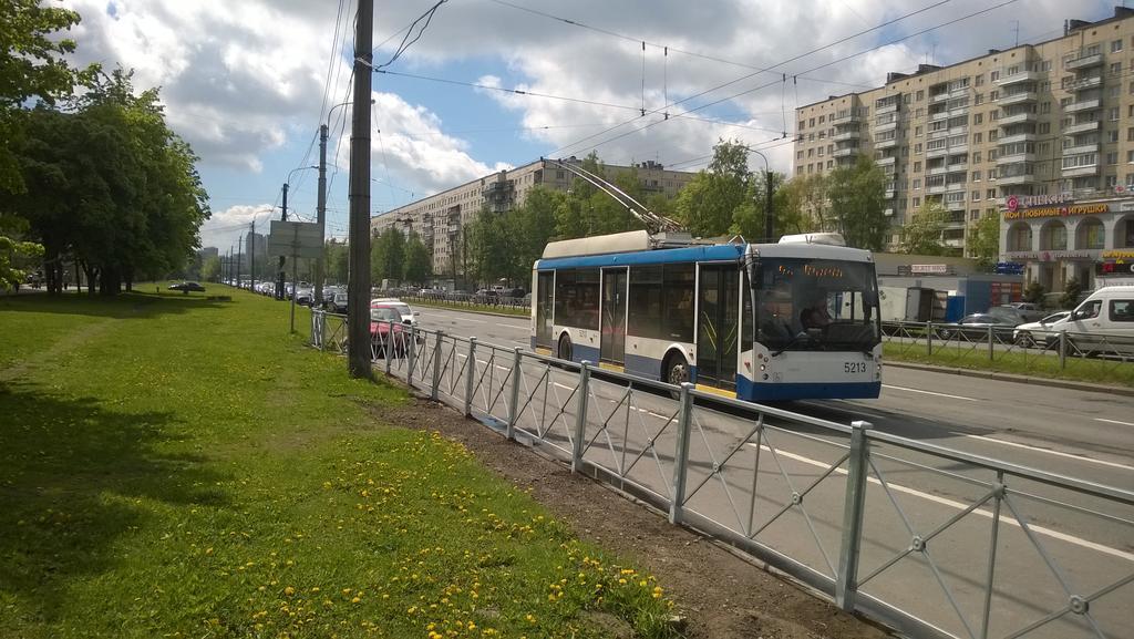 Khudozhnik Apartment, Квартира С Кухней サンクトペテルブルク エクステリア 写真